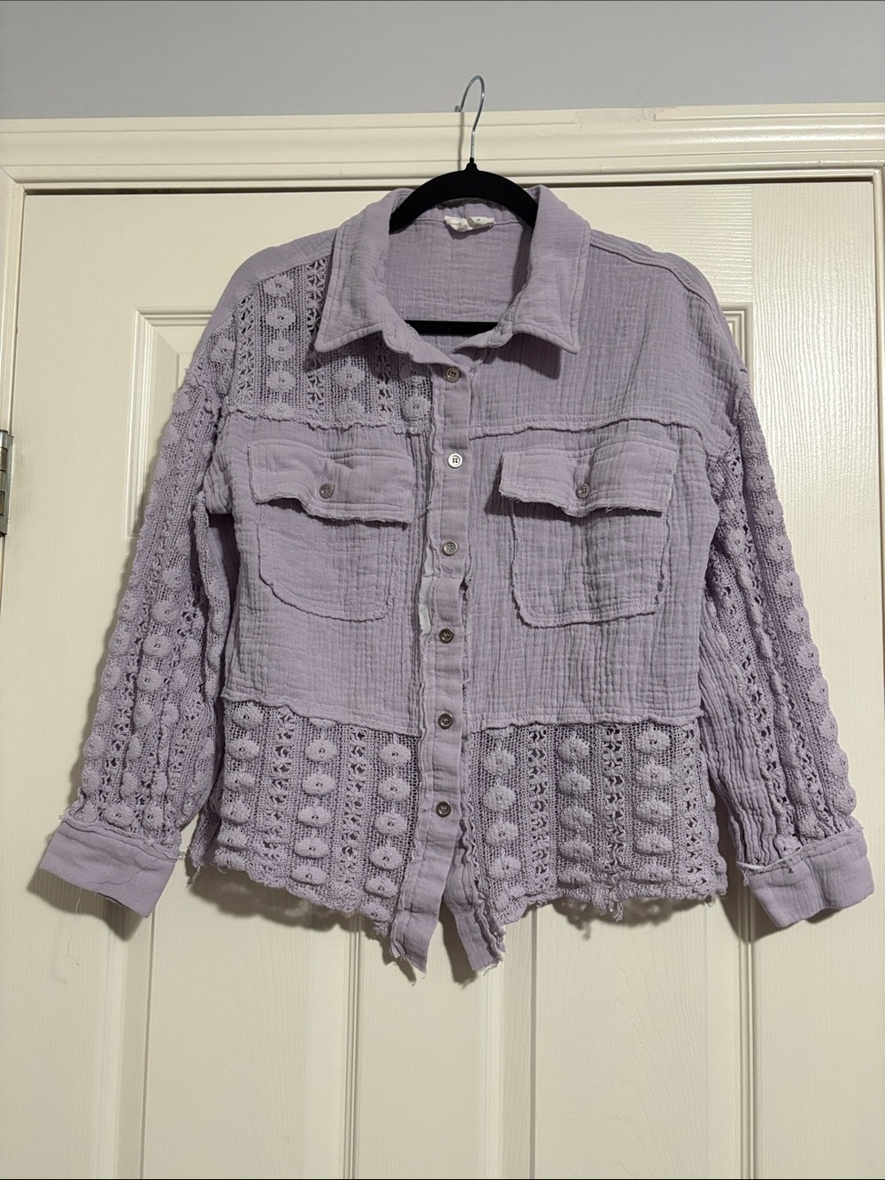 ANDREE BY UNIT Lavender Lace-Panel Button Down Shirt
